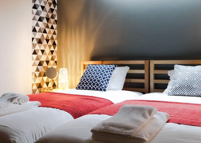 Procyon Boutique & 2*