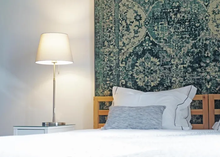 Procyon Boutique & 2*